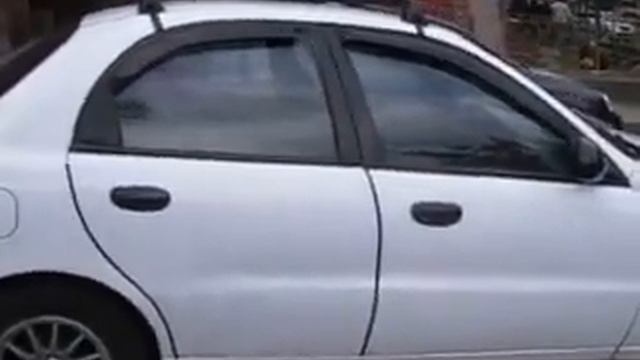 DAEWOO LANOS SE 1999 VENDO: Automóvil Familiar / 1500 cc