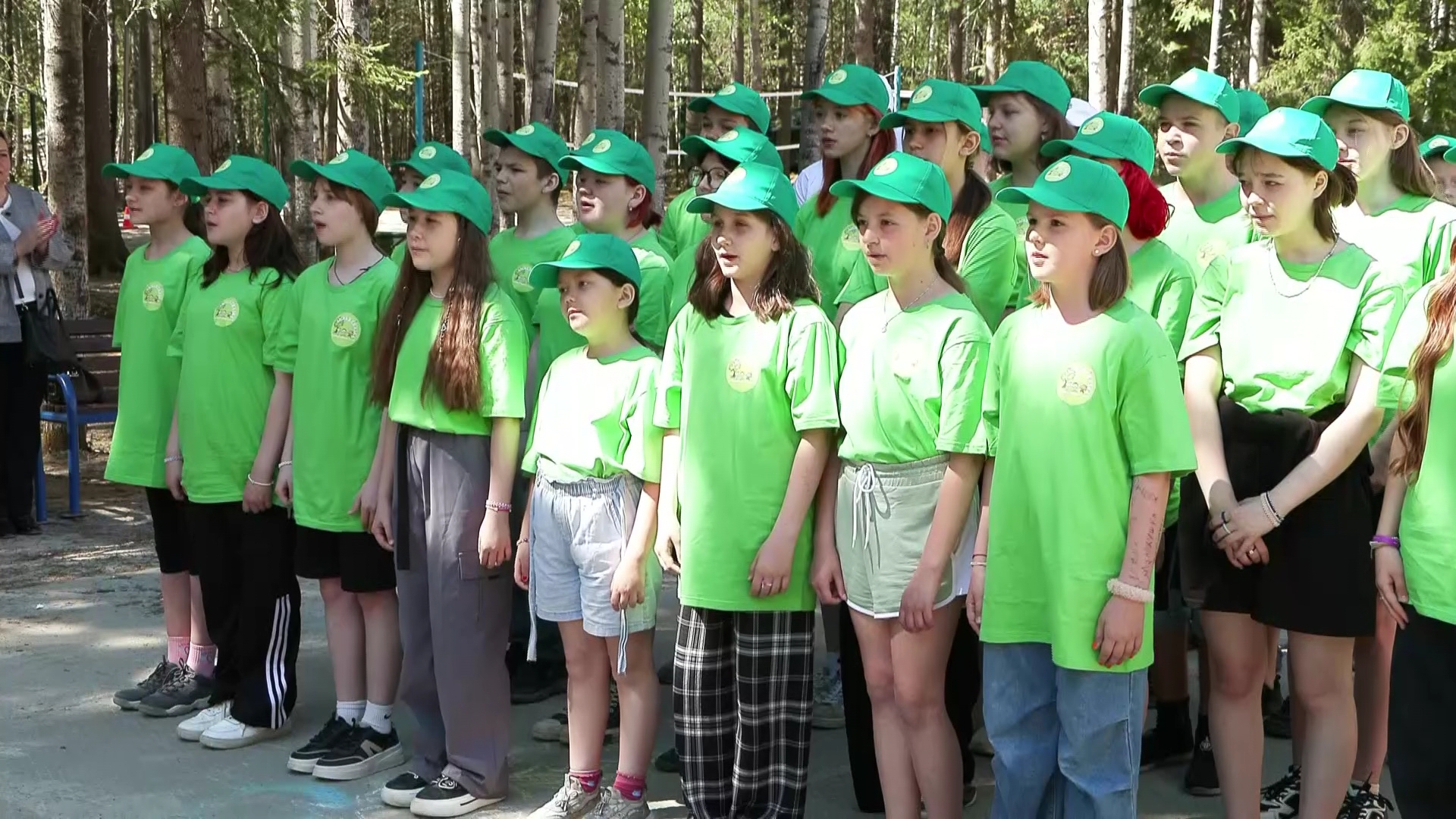 Школьники Нижневартовского района отдыхают в «Лесной сказке»