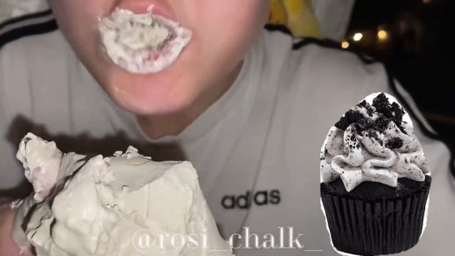 @rosichalk4565 шоколадные капкейки с кремом орео asmr