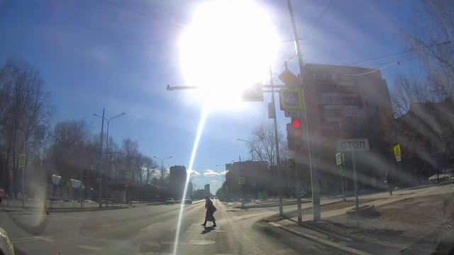 Движение на автомобиле по Тюмени до музыкальной школы и обратно