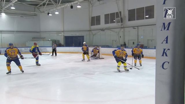 Стартует серия плей-офф любительского межпоселенческого турнира по хоккею