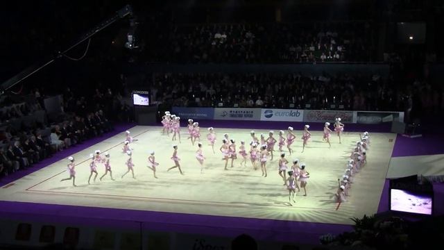 "Посмішка", постановник Еліна Хозлу