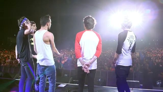 Не успейте обвинять их в фонограмме.One Direction