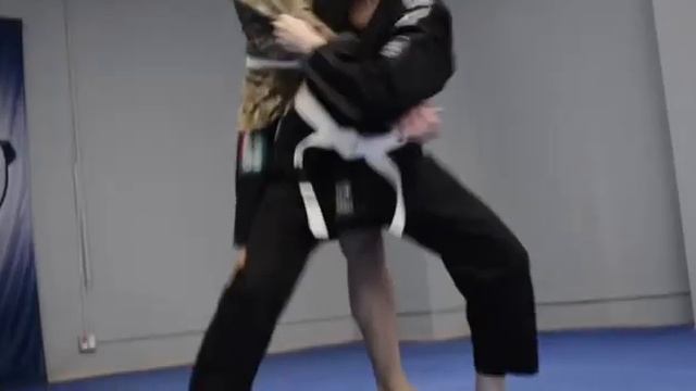 @Xenselfdefense Джиу-джитсу было, есть и будет основой нашей подготовки. осс!