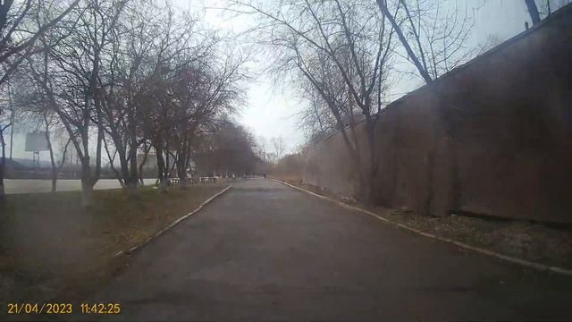 Видео за 21.04.2023 года еду в сторону города вид задней камеры