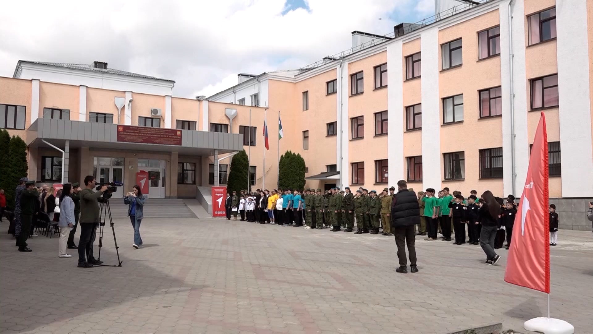 В Баксане прошел муниципальный этап военно-патриотической игры "Зарница 2.0"