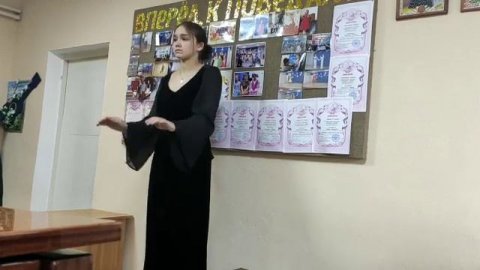 Сёмина Татьяна. И.С.Бах "Гавот в форме рондо".Рус. нар. песня в обр. В.Попова "Не летай соловей".