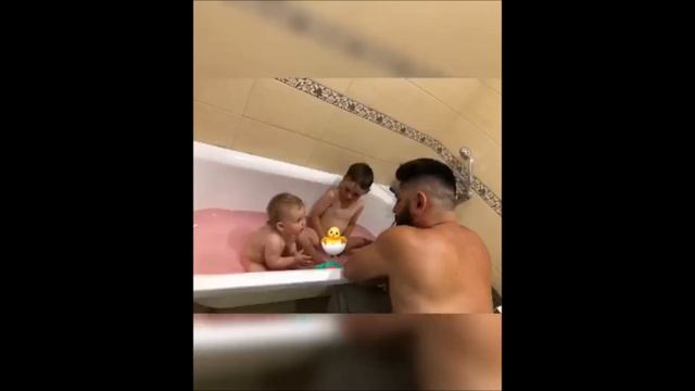 Столбище детсад "Сказка". С Днем отца поздравляют своих пап  дети семей Миннехановых и Зинатуллиных