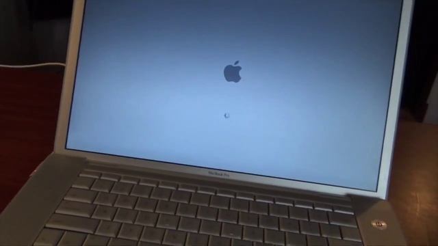Unboxing and Overview Of an Early 2006 MacBook Pro 15-inch
