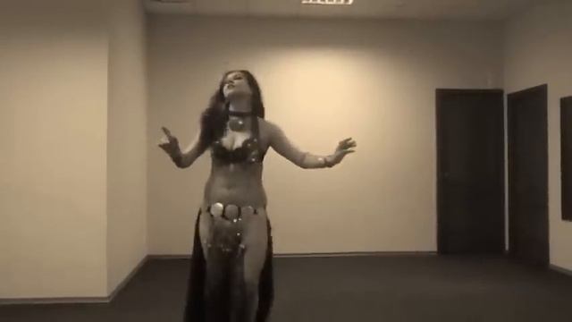 Diana Bastet Metal Belly Dance. Khepri