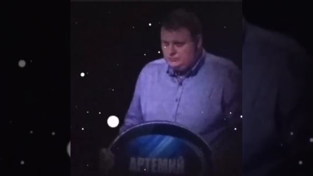 Артемий,сколько букв в слове ёж?