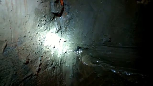 Гидроизоляция швов между ФБС блоками фундамента в цокольном этаже