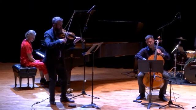 Eighth Blackbird | Lobster Tails, Turtle Soup; Thirteen Ways, VIII: Steady, Rhythmic | Naumburg Gal