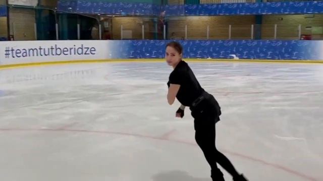 Ай Да Загитова! ДЕРЖИСЬ ЕВРОПА! Алина Загитова Вернулась На Лед Чтобы Заявить о Себе