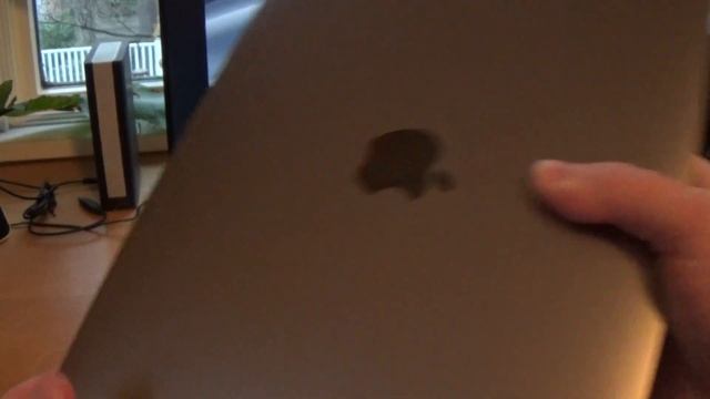 HDMI port: Old 13" MacBook vs new 14" Macbook Pro