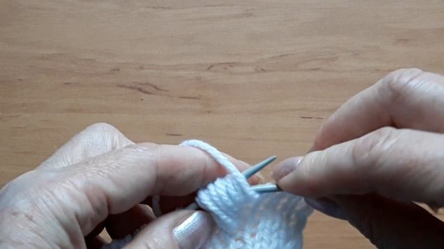 Объёмный узор спицами для детской шапочки,кофточки, свитера.