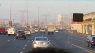 Въезд в Дубаи со стороны Абу Даби