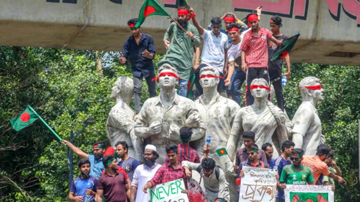 Бангладеш охватили масштабные беспорядки: главное о протестах в стране