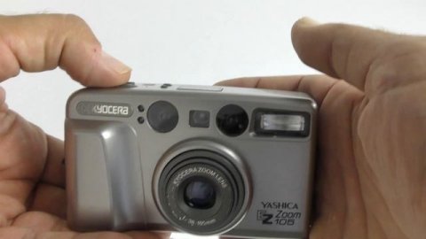Yashica EZ Zoom 105 - Point & Shoot / Zoom camera