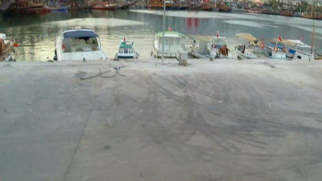 Алания. Прогуливаемся вечером в порту