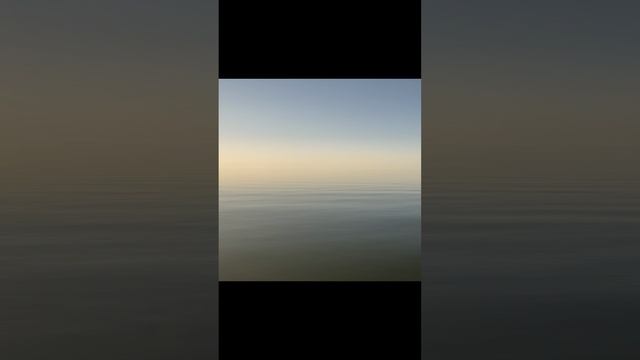 Небо почти сливается с Азовским морем