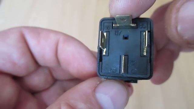 Реле четырех контактное, подключение.