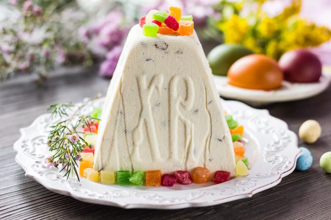 Откуда пошли яйца и куличи?