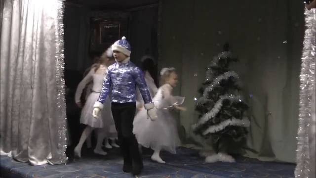 Служба и спектакль детской воскресной школы на Крещение  в Покровском храме с. Гавриловка