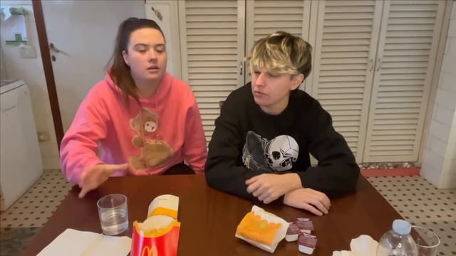 PROVIAMO I NUOVI PANINI DEL MC DONALD'S SPICY!- LA NUOVA  SALSA CRISPY MC BACON E' BUONA?! -MUKBANG