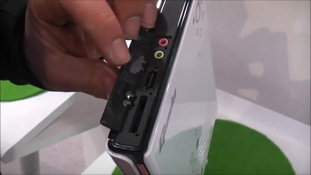 Giada i35G Cedar Trail Atom Nettop hands on at CeBIT 2012