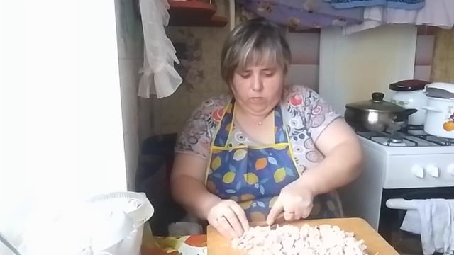 Гороховый суп/Морковь с чесноком/Перепечи.