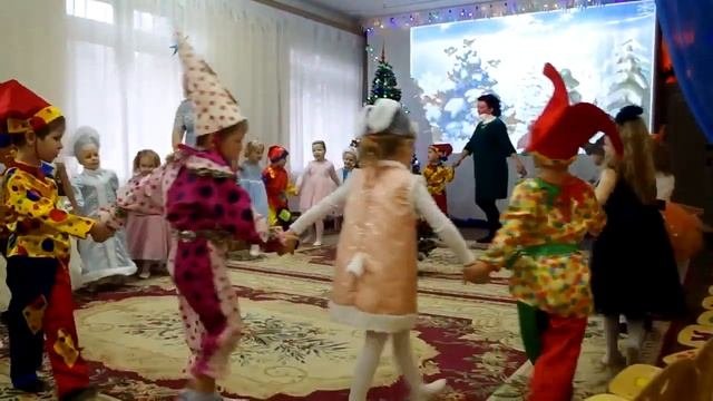 "У ёлочки попляшем" Евтодьевой Аллы