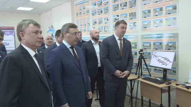 Валерий Фальков и Виталий Хоценко посетили ОмГТУ и СибАДИ
