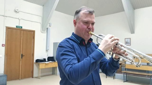 Урок №11 - Оркестровые этюды Бранта (1-4) для трубы.mp4