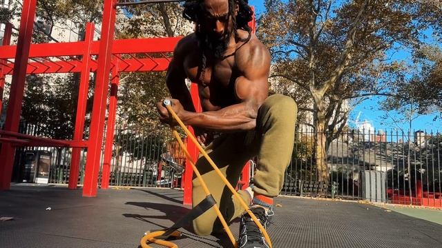 How To Superset With The Power Bands