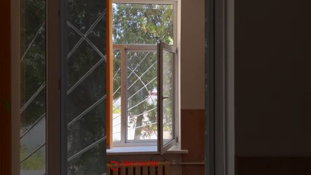Вставные москитные сетки на пластиковые окна в школьных классах города Севастополя