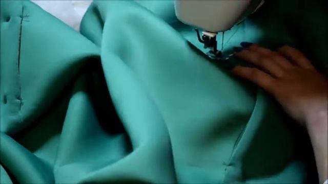Технология пошива весеннего пальто из неопрена, с вышивкой. Часть 2.