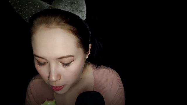 АСМР ЛИКИНГ ИТИНГ МОРОЖЕНОГО | ASMR ICE CREAM LICKING