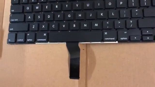 Bàn phím Apple Macbook Air A1369 A1466 Tiếng Anh Châu âu Có Đèn - Hotline: 0903 254 527