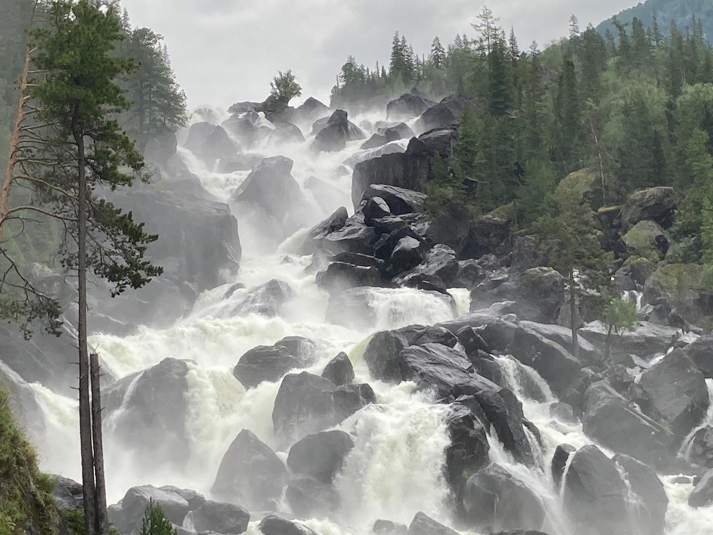 Телецкое озеро и Водопад Учар Алтай 4 часть лето 2022.mp4