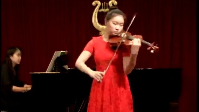 Bruch: Concerto No. 1 in G Minor 1st Mvt played by Amy Chiu