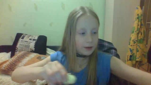 (помпошка) поделка из шерстеных ниток