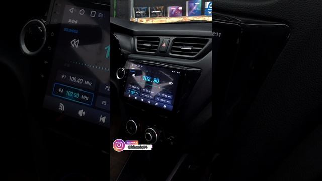 Установка автомагнитолы и камеры заднего вида