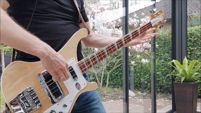 Bass Shootout - Rickenbacker 4003 vs. Ibanez 2388B Rickenbacker Copy