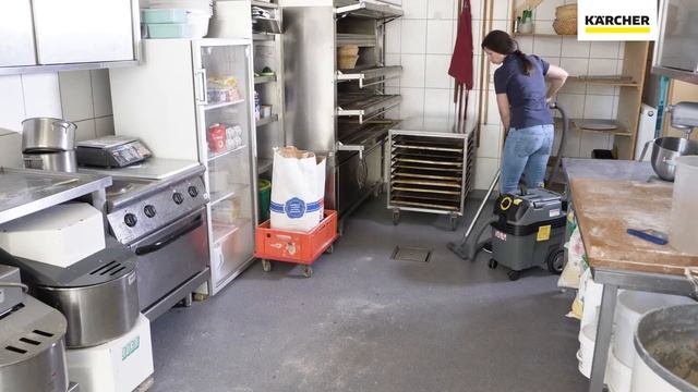 Пылесос сухой и влажной уборки Karcher NT 30/1 Ap Te L