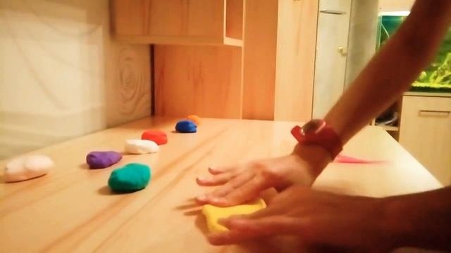 Тягучий пластилин Сквужи