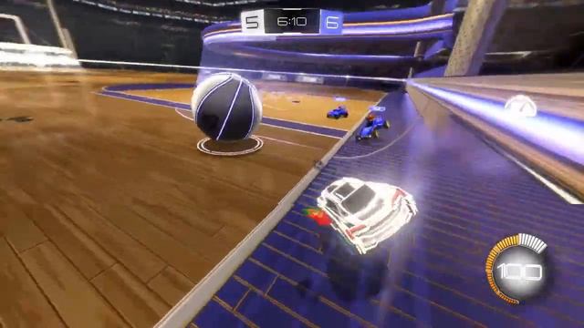 Atomic playing Rocket League