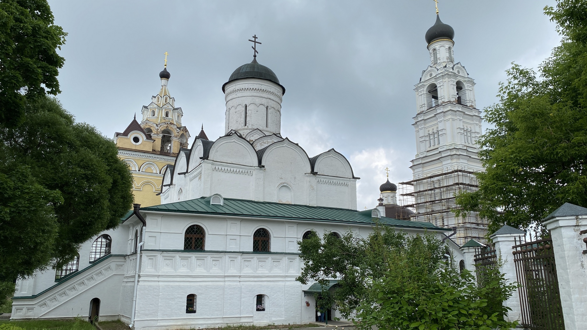 Монастыри Покрова и Киржача
