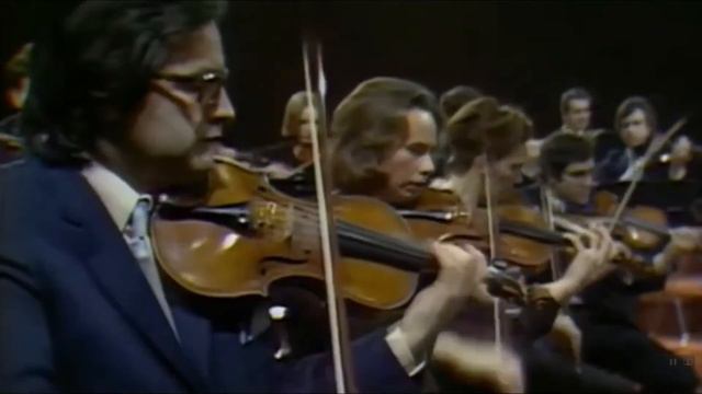 Isaac Stern - Mozart Violin Concerto 5, Movement 3