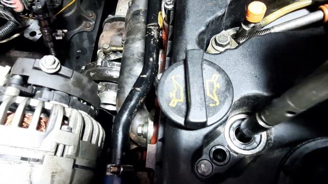 камминз 2.8 герметизируем крышку клапанов.